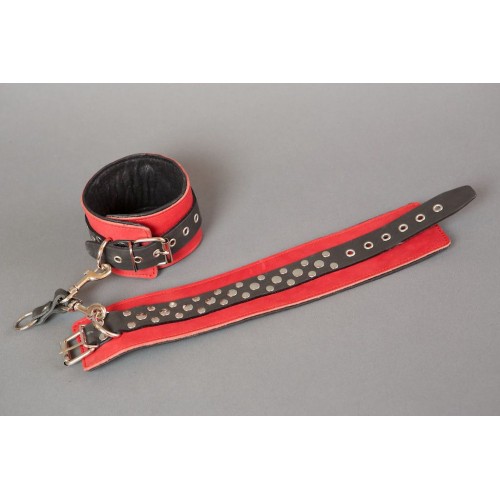 Красные кожаные наручники на мягкой подкладке  (Подиум Р21А)