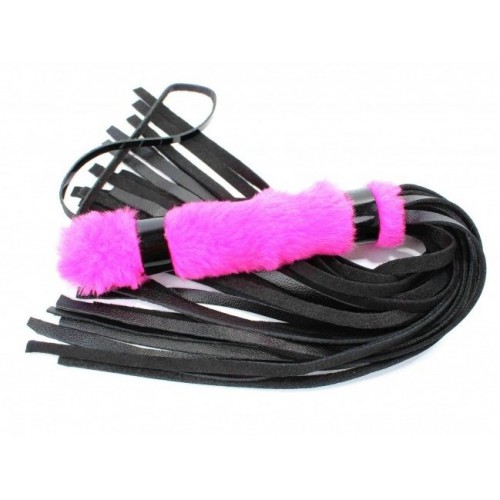 Черная плеть с розовой меховой рукоятью - 44 см. (БДСМ Арсенал 740001ars)